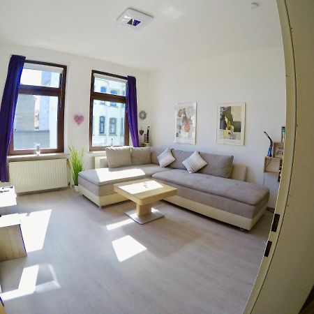 Vivid - Studioapartment Mit Balkon - Netflix - Wlan 威廉港 外观 照片