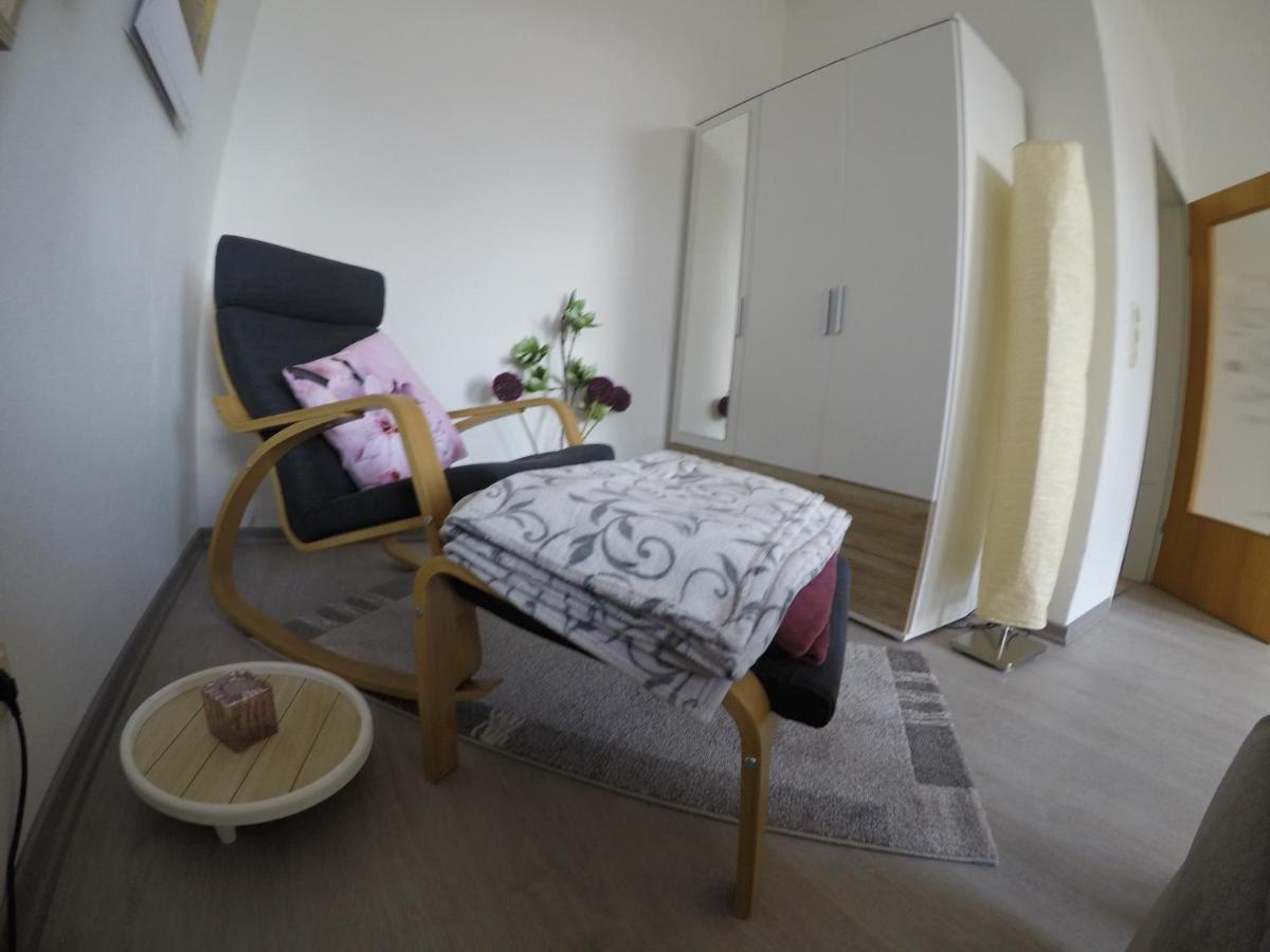 Vivid - Studioapartment Mit Balkon - Netflix - Wlan 威廉港 外观 照片